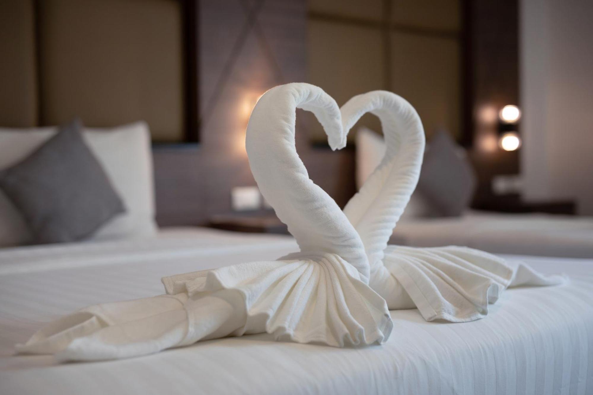 The Bell Airport Phuket Hotel - Sha Extra Plus Nai Yang Beach Extérieur photo